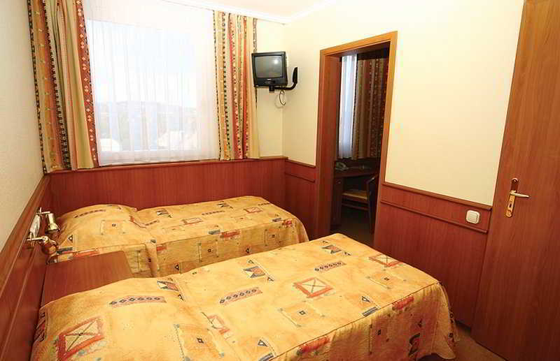 ไอบิส สไตล์ บูดาเปสต์ ซิตี้เวสต์ Hotel ภายนอก รูปภาพ